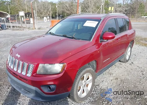 2015 Jeep Compass Latitude z USA, uszkodzony, nr VIN 1C4NJCEB2FD210230